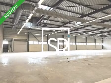 location entrepôt clermont ferrand 63000 2364m²