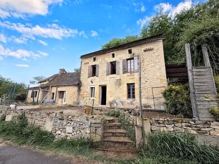 maison troglodyte 7 pièces - 150 m² - terrain de 2 ha
