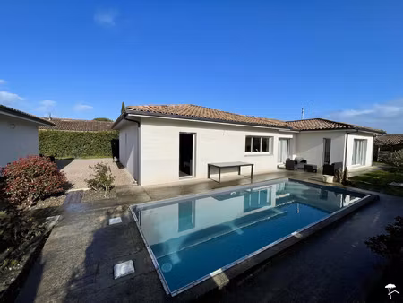 maison contemporaine 147 m2  3 ch+ garage et piscine