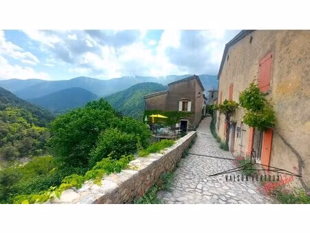 maison de village avec cadre exceptionnel dans la vallée du toulourenc.