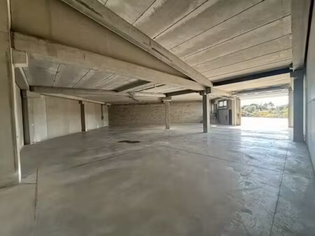 location local d’activités vendargues 34740 400m²