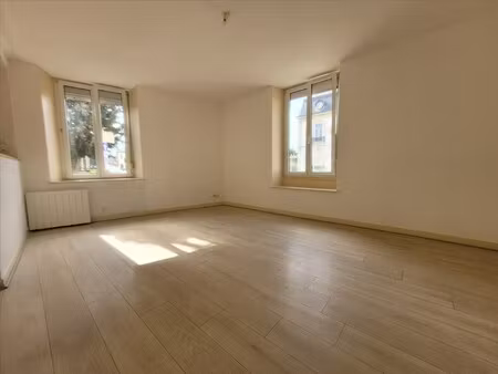 location appartement 2 pièces 70m²