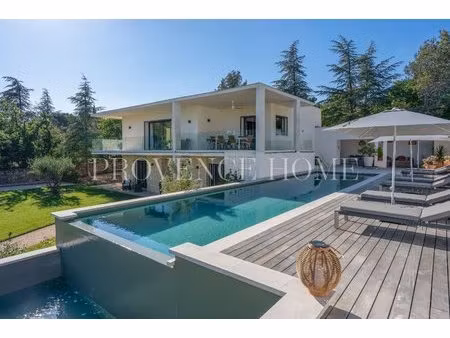 a vendre maison contemporaine avec vues cabrieres d'avignon luberon provence