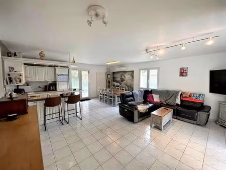 villa plain-pied avec piscine – vue sur cornillon – vallée de la cèze