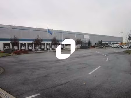 location entrepôt vatry 51320 8762m²