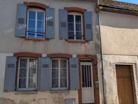 maison de ville à brienon-sur-armançon (89210)