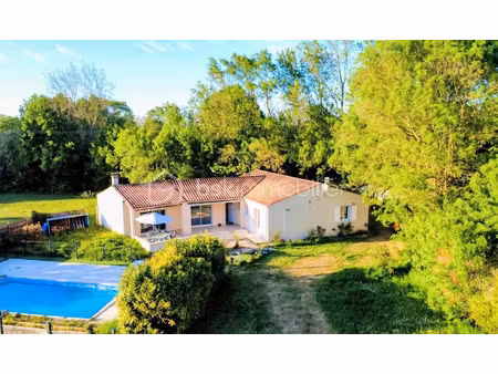 vente maison 6 pièces 159 m² à vouhe (17700)  284 000 €