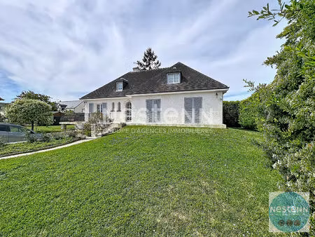 maison spacieuse de 7 pièces à vendre à la chaussée saint victor - 392 000 €