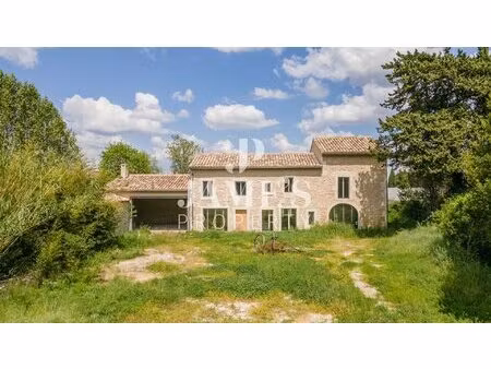 mas authentique à terminer de rénover - saint rémy de provence.