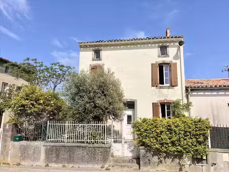 maison de village avec piscine  jardin et annexe indépendante