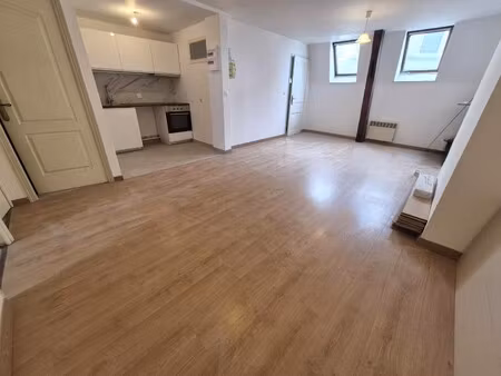 location appartement 3 pièces 51m² cambrai 59400