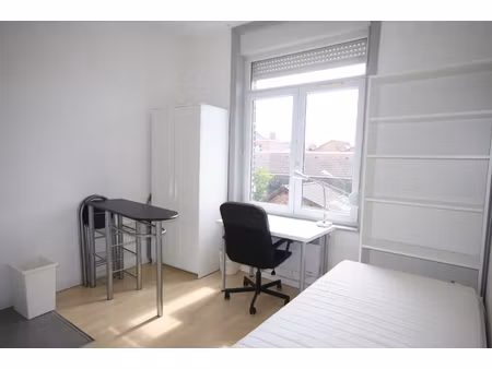 location appartement 1 pièce 11m² lille 59000