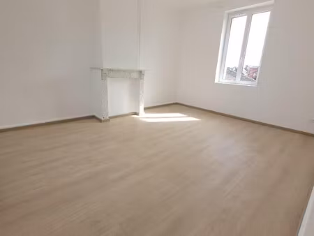 location appartement 2 pièces 45m² cambrai 59400
