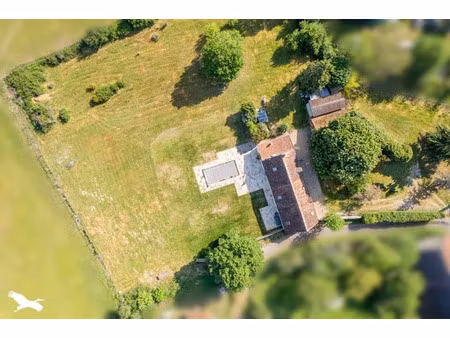 vente maison 6 pièces 198 m² à la berthenoux (36400)  299 900 €