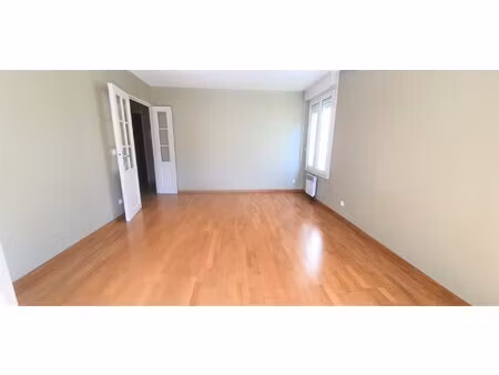 location appartement 3 pièces 61m² lille 59000