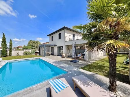 maison 5 piéces 135m² à colombier-saugnieu
