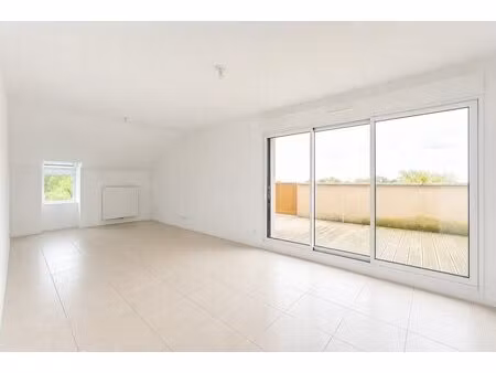 appartement t4 lumineux avec balcon à bassens