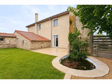 vente maison 7 pièces 200 m² à chambéon (42110)  329 000 €
