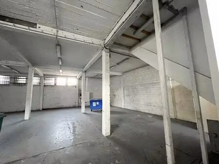 vente entrepôt malakoff 92240 530m²