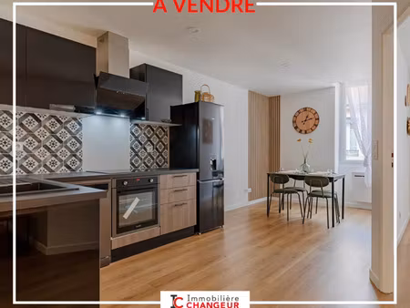 vente appartement 2 pièces 45m2 voiron 38500 - 135000 € - surface privée