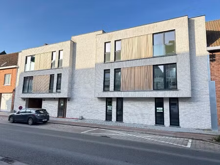 appartement te koop in sint-eloois-vijve met 2 slaapkamers