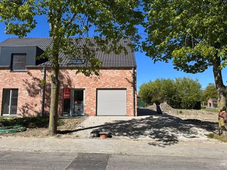 huis te koop in langemark-poelkapelle met 3 slaapkamers