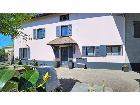 vente maison 7 pièces 165.17 m² à les abrets (38490)  359 000 €
