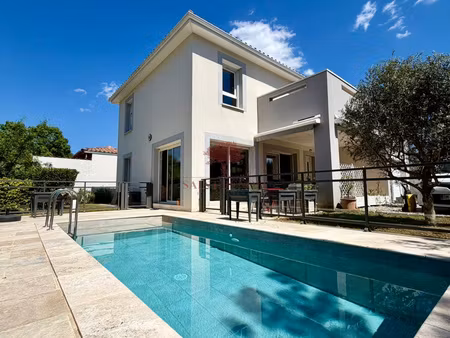 en exclusivite aniane a vendre villa de type 5 pieces avec