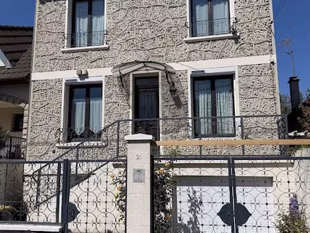 vente maison 5 pièces 110 m² à le blanc-mesnil (93150)  390 000 €
