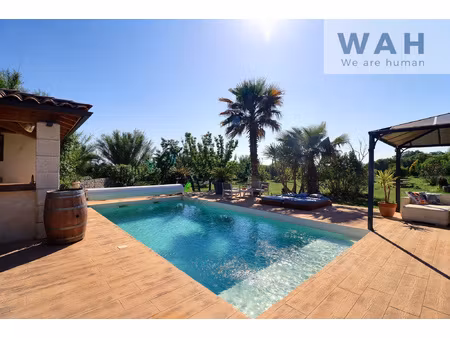 vente propriete avec villa  appartement et hangars