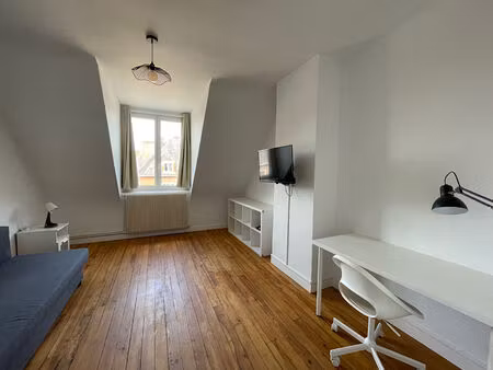 location appartement 4 pièces 60m²