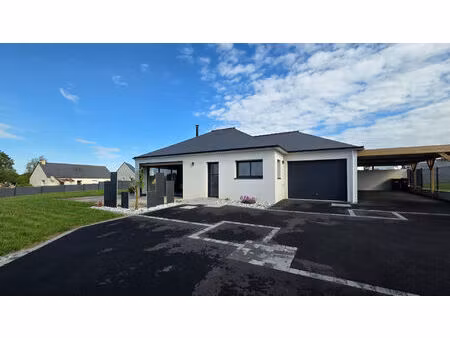 location maison 4 pièces  89.00m²  forges