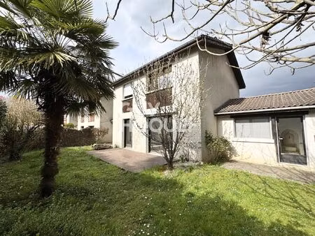 maison à louer de 5 pièces de 119 53 m²