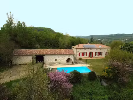 propriété équestre d’exception avec maison d'amis et 14 ha – domaine écologique au cœur du