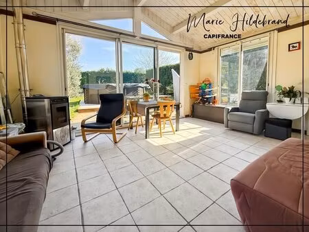 plain-pied familial avec véranda chauffée + piscine – 4 chambres + bureau – secteur...