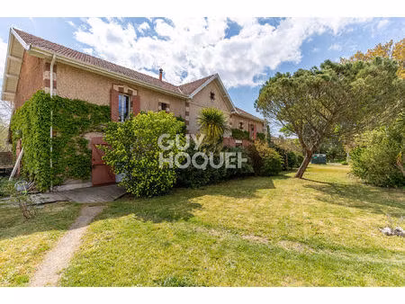 maison saint paul en born 263 m2