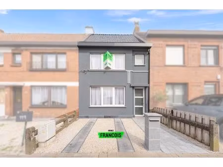 huis te koop in waarschoot met 3 slaapkamers