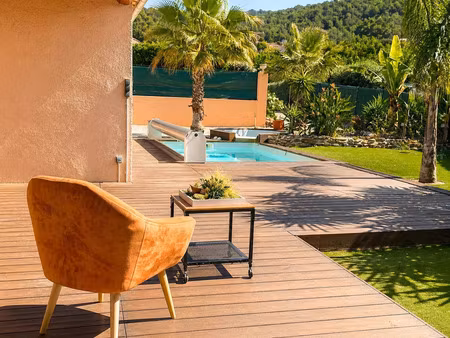 vente maison 4 pièces 98 m² bormes-les-mimosas (83230)