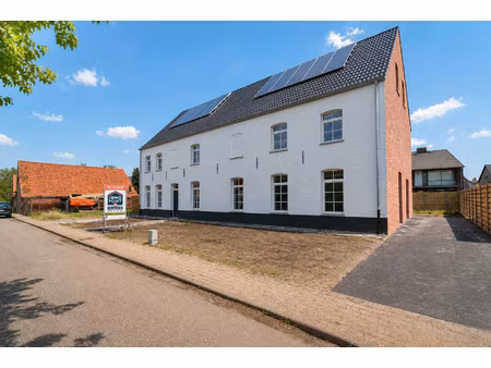 huis te koop in hoogstraten met 3 slaapkamers