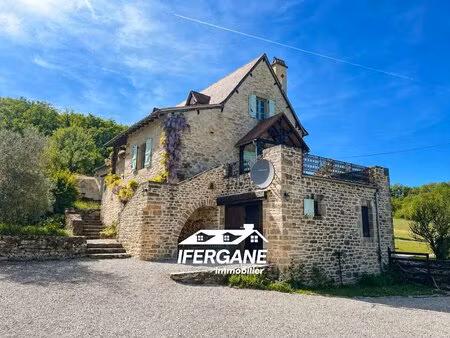 secteur cajarc - maison de caractère en pierre avec garage  grand terrain  piscine et...