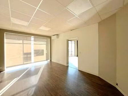 vente commerce saint raphael 83700 95m²