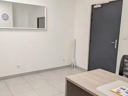 location commerce bourgoin jallieu 38300 15m²