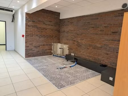 location commerce bourgoin jallieu 38300 75m²