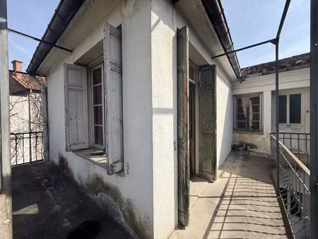 vente appartement 5 pièces 95m2 arles-sur-tech 66150 - 37400 € - surface privée