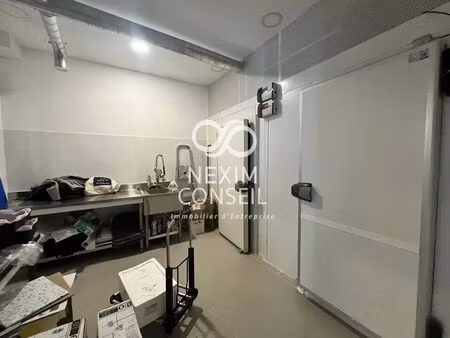 location commerce levallois-perret 92300 81m²