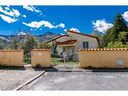 villa 4 chambres avec piscine