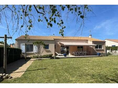 vente maison à chantonnay (85110) : à vendre / 134m² chantonnay