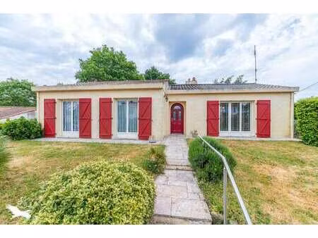 vente maison à dompierre-sur-yon (85170) : à vendre / 104m² dompierre-sur-yon