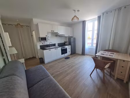 location appartement 1 pièces 26m2 pau 64000 - 540 € - surface privée