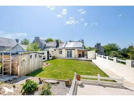 vente maison à lanneuffret (29400) : à vendre / 105m² lanneuffret